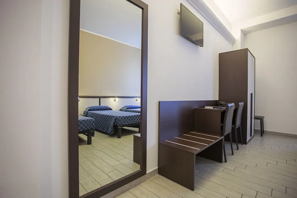 Av Hotel Milano Italy