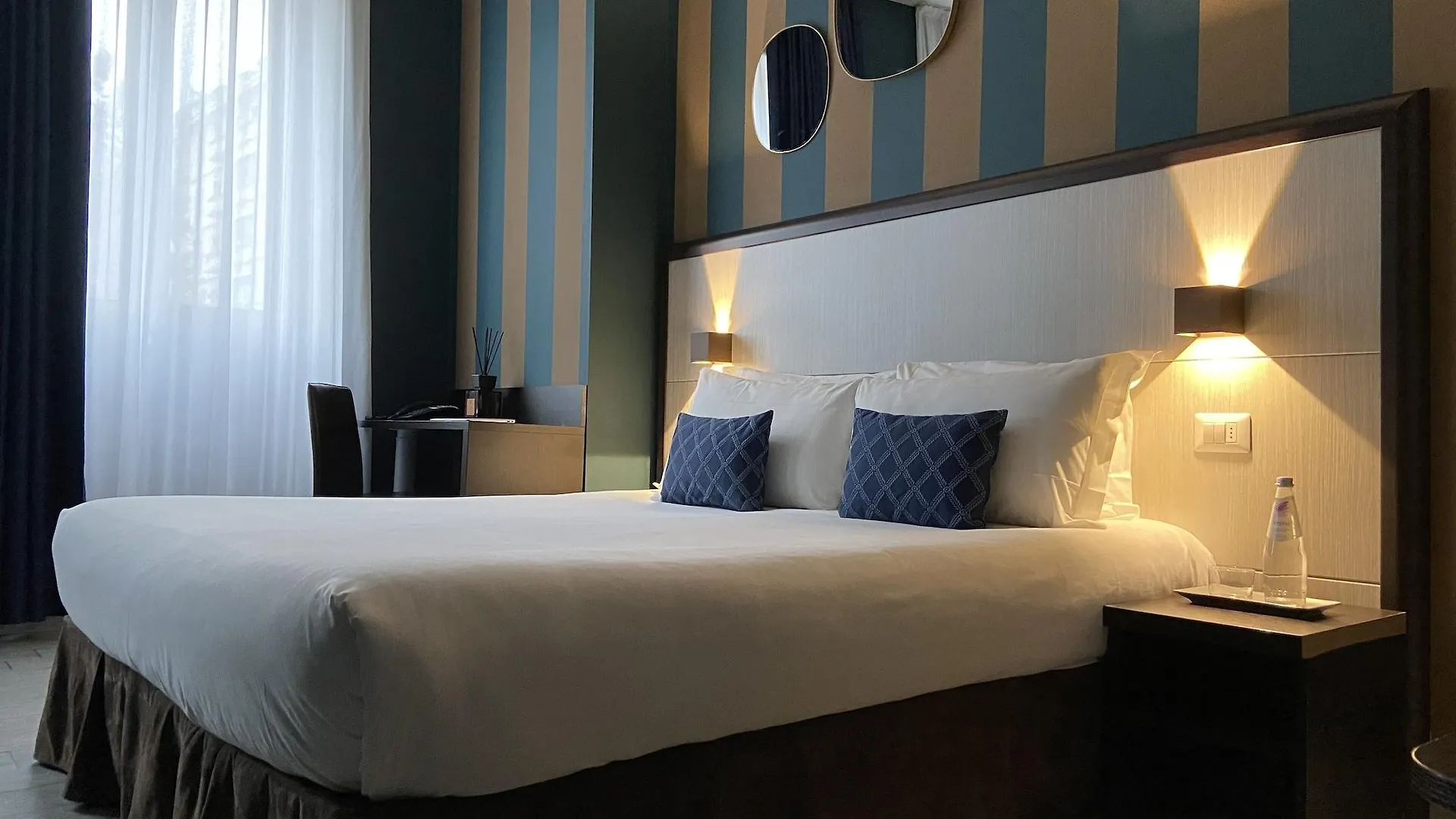 Av Hotel Milano 2*, Милан Италия